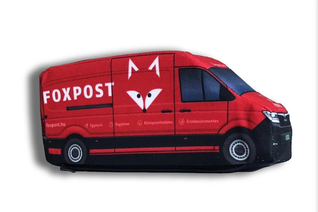 FOXPOST plüssfurgon S-es méret